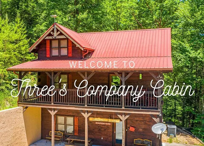 Dog Friendly Secluded Cabin Whot-Tub & Sleeps 12
