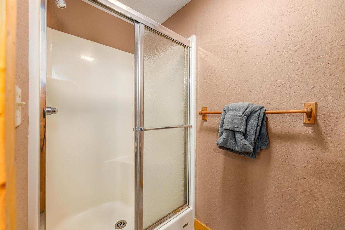 Сasa de vacaciones Dog Friendly Secluded Whot-tub & Sleeps 12 Pigeon Forge