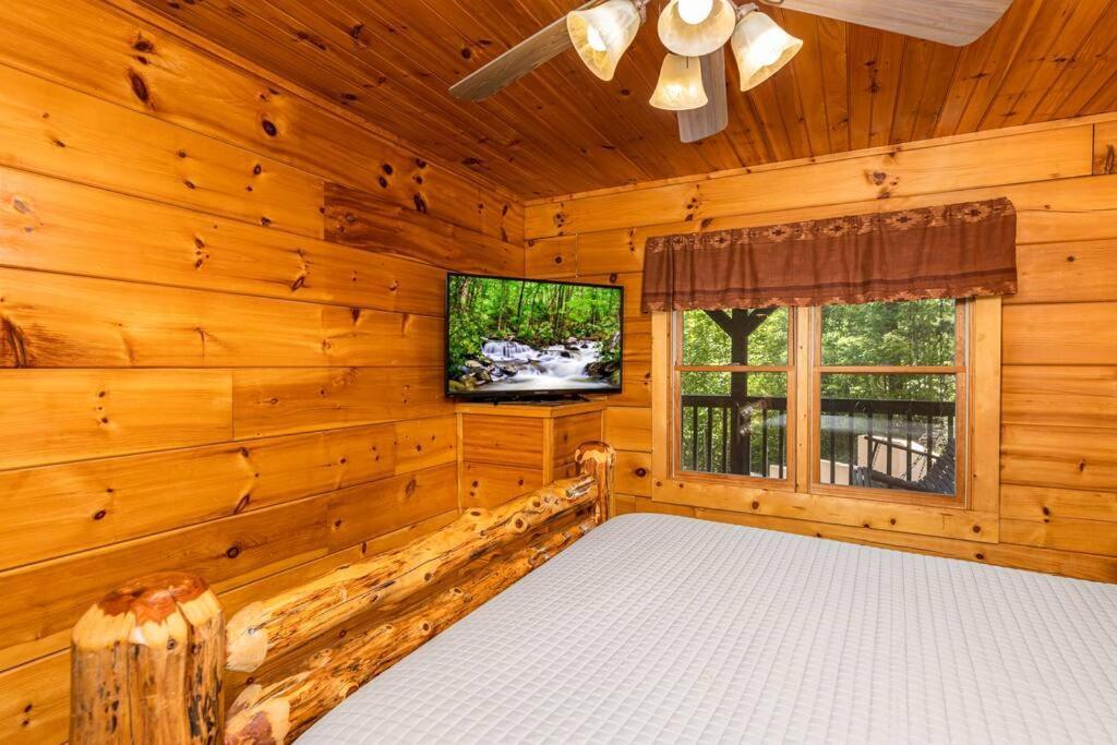Holiday home Dog Friendly Secluded Whot-tub & Sleeps 12