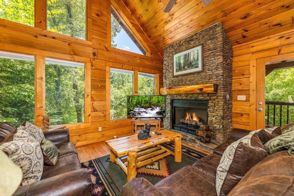 Сasa de vacaciones Dog Friendly Secluded Whot-tub & Sleeps 12 *